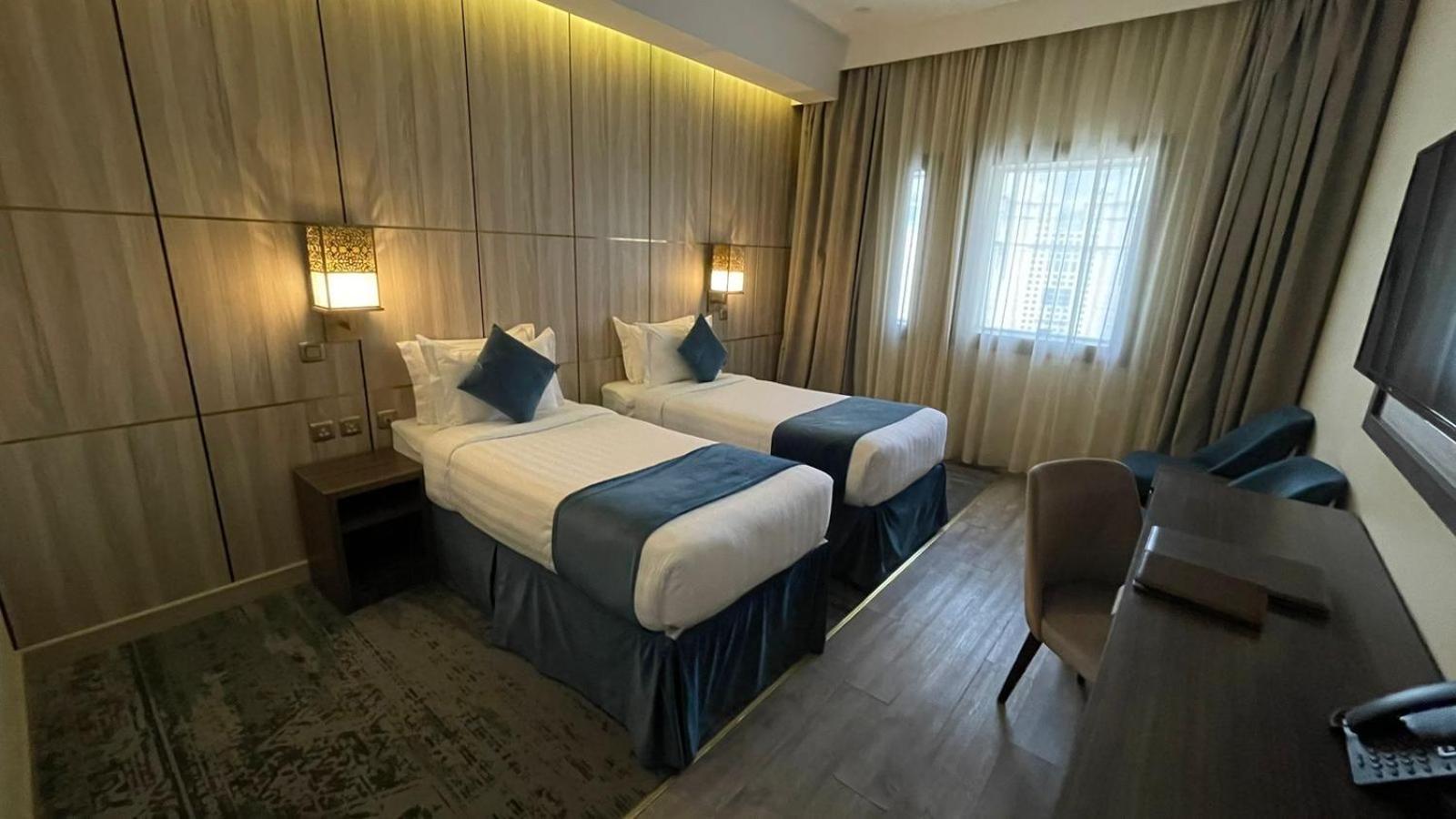 Al Ebaa Hotel double single room