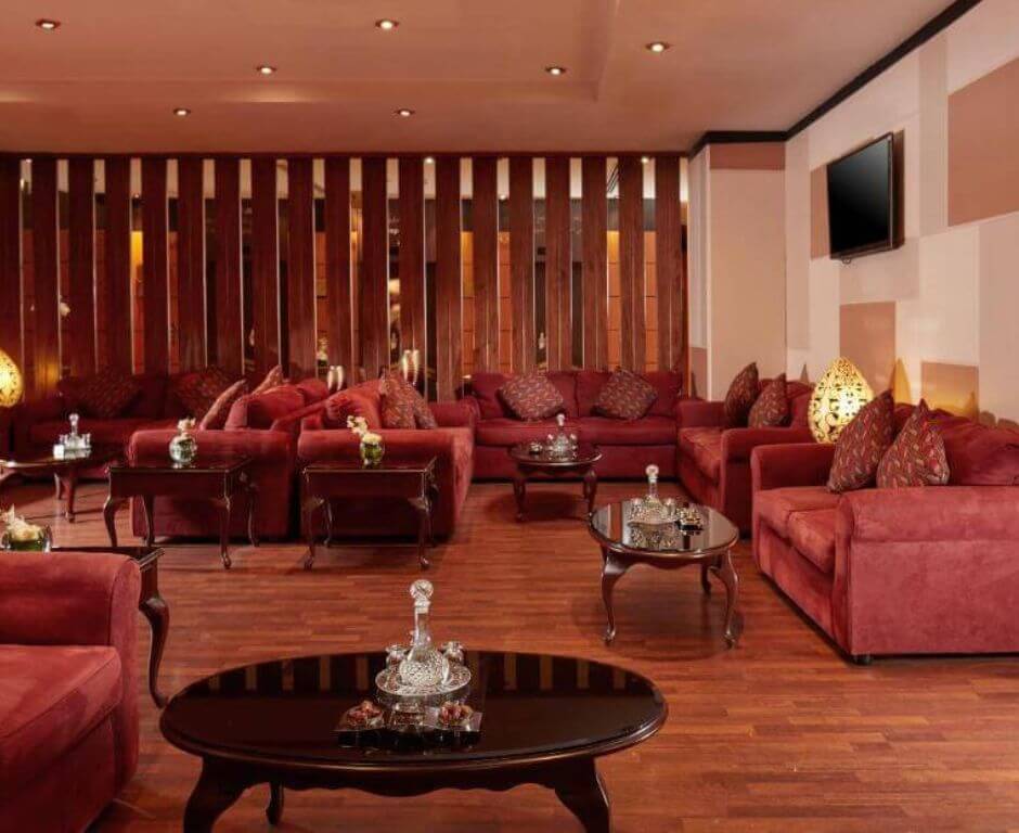 Dallah Taibah Hotel sitting area