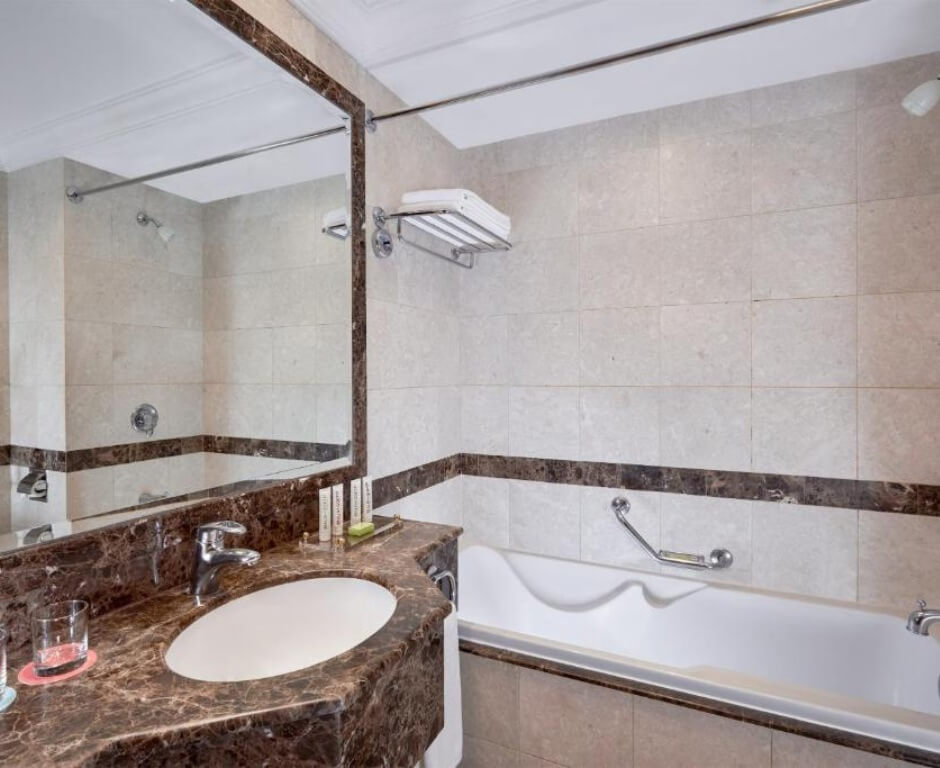 Le Meridien Makkah Hotel bathroom vanity