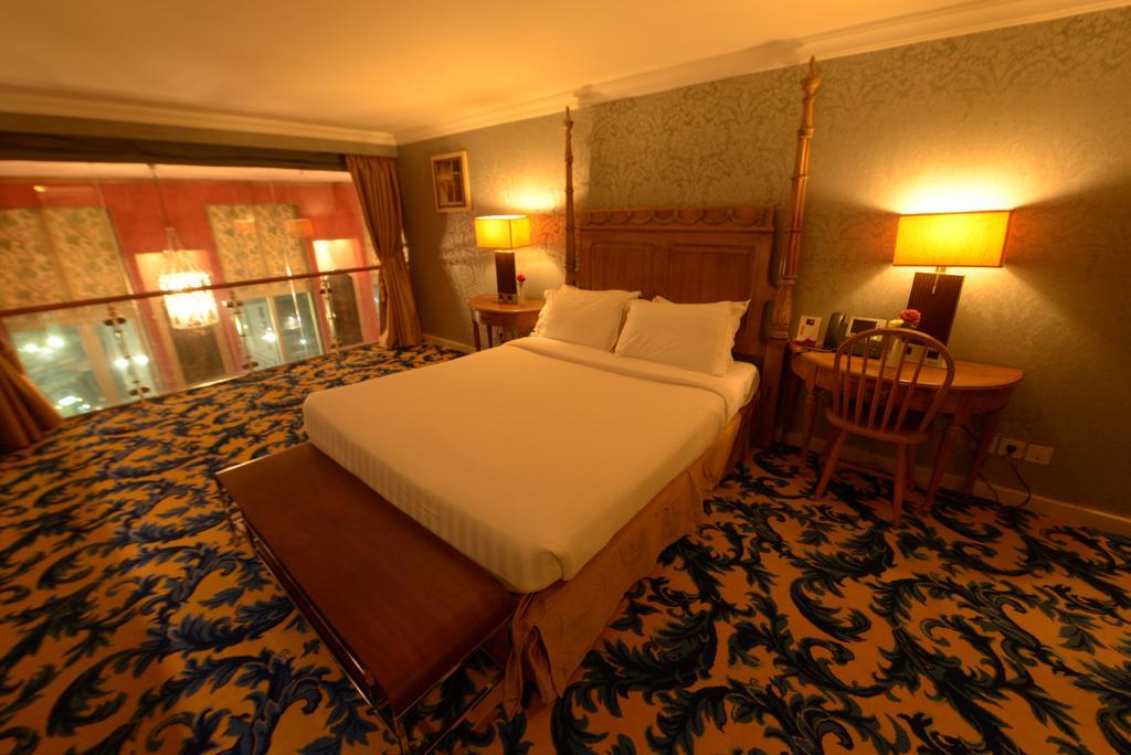 Retaj Al Bayt Suites Hotel double room