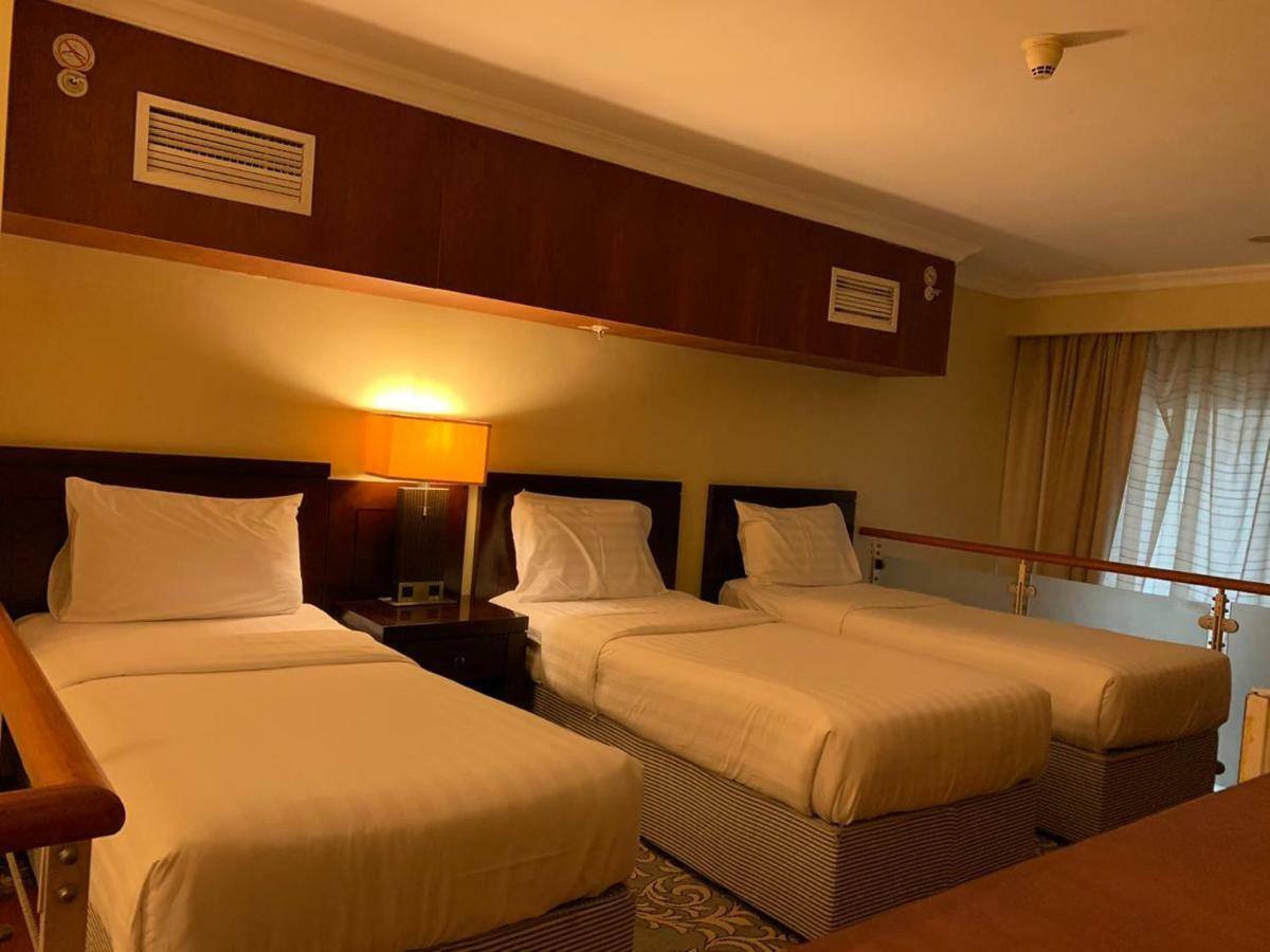 Retaj Al Bayt Suites Hotel Triple